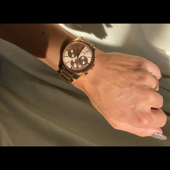 Michael Kors Rose Gold Watch main image 5